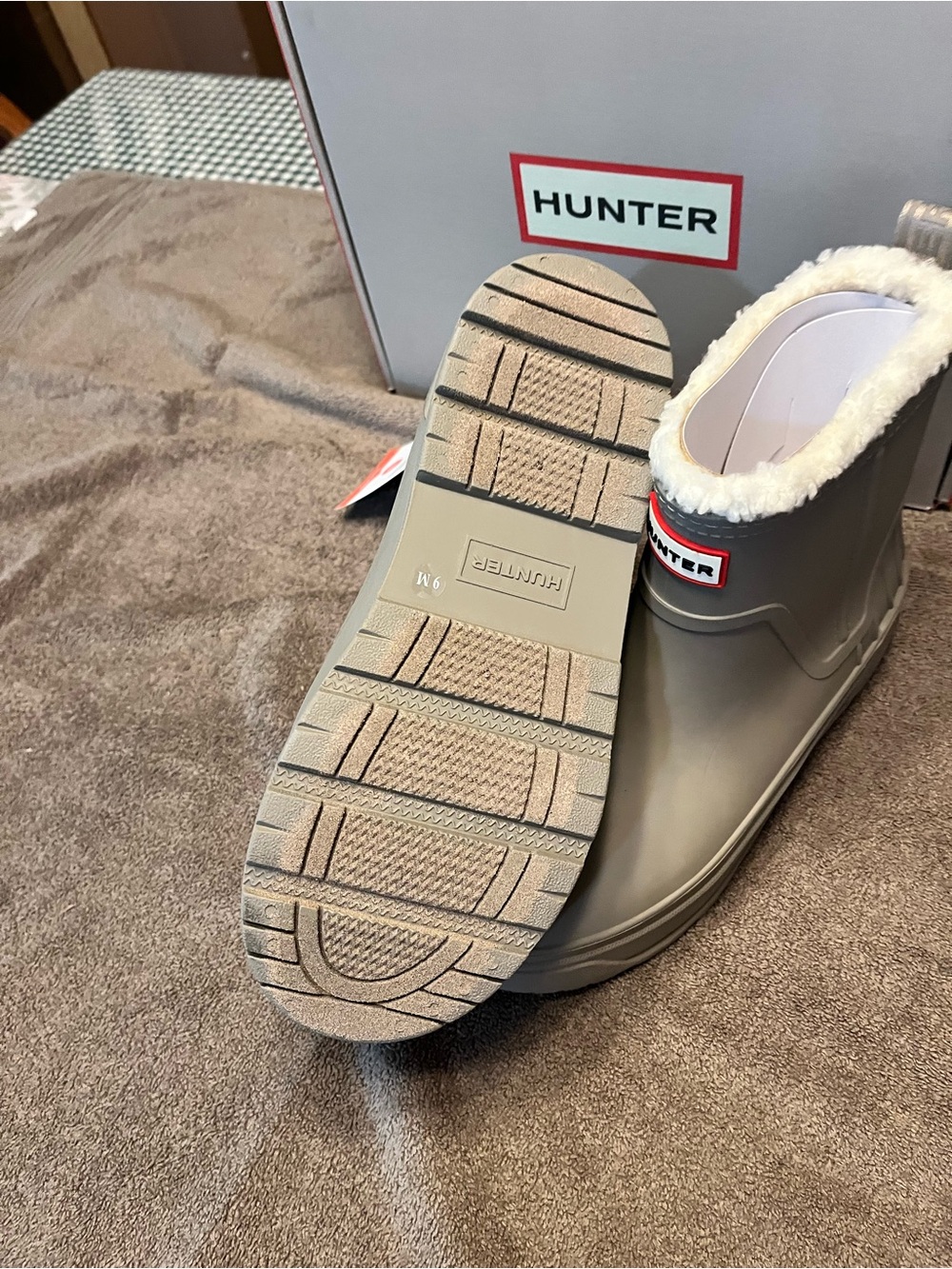 Hunter Short Women’s Willa Insulated Rain Boots — Taupe - Picture 6 of 8
